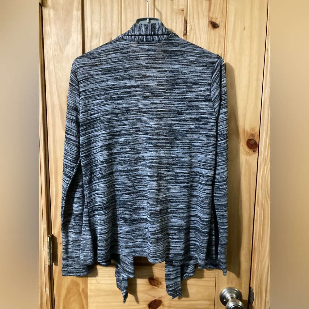 Forever 21 size L lightweight open-waterfall-front cardigan - Picture 4 of 4